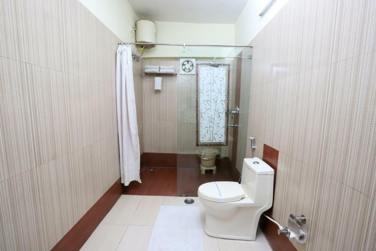 Hotel Radhika Regency Rourkela Экстерьер фото