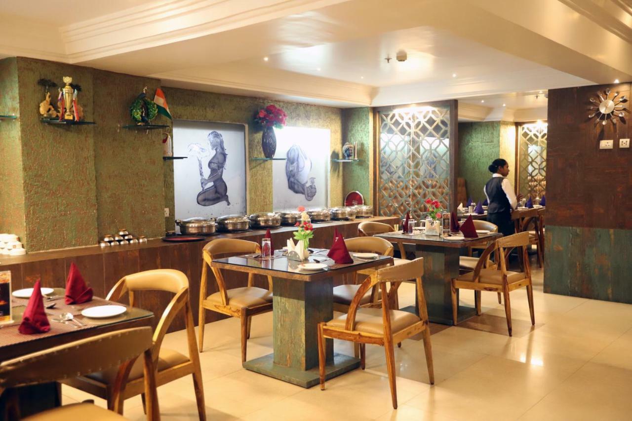 Hotel Radhika Regency Rourkela Экстерьер фото
